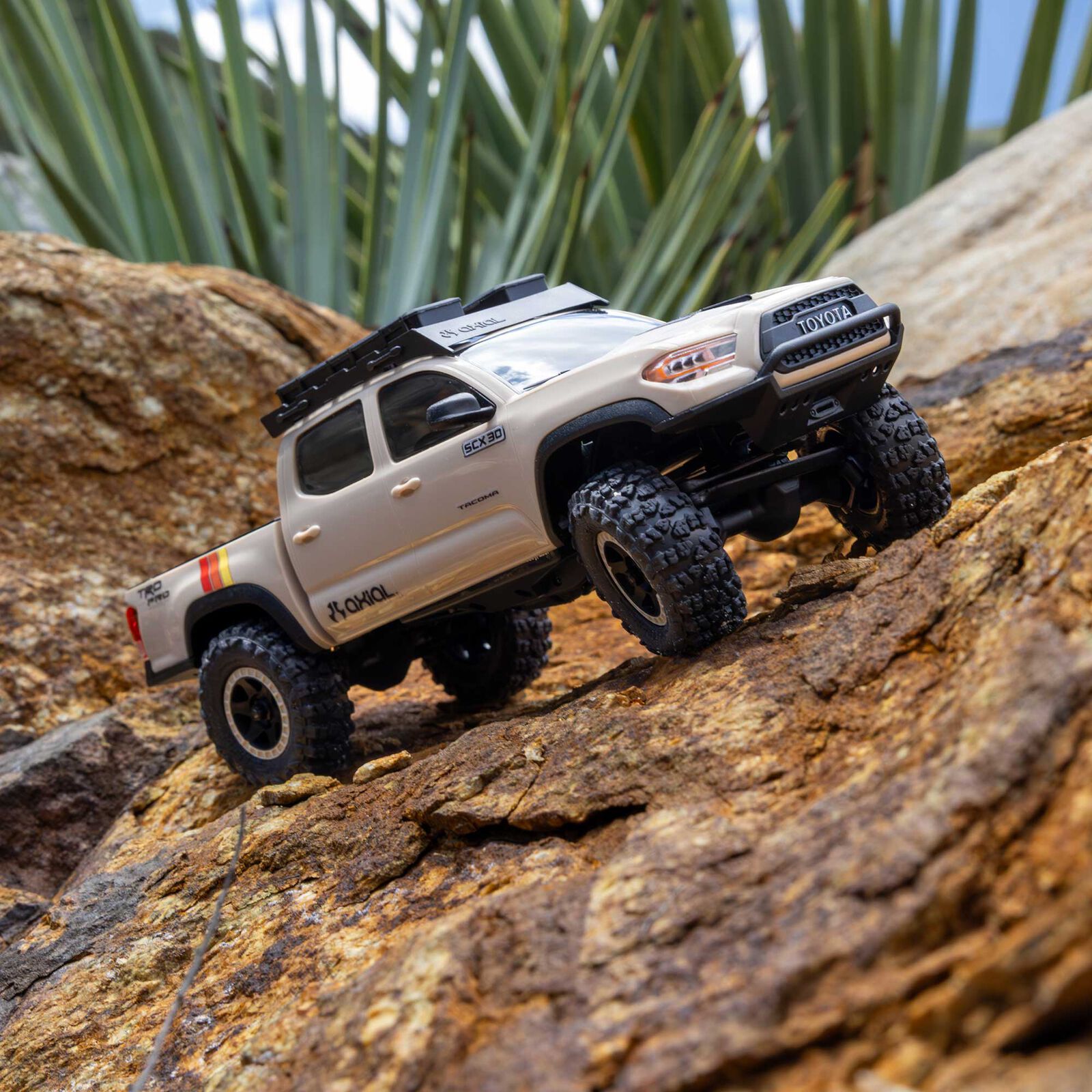 Axial 1/30 Scx30 Tacoma Rc Car - огляд і ціна Outdoor Power Meter Bike