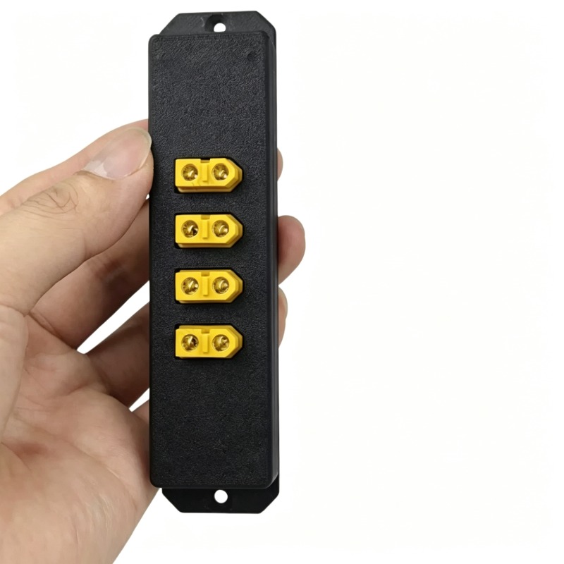 1Pc DC 0‑150V 200A XT60 4‑Chan - огляд і ціна Outdoor Power Distribution Board