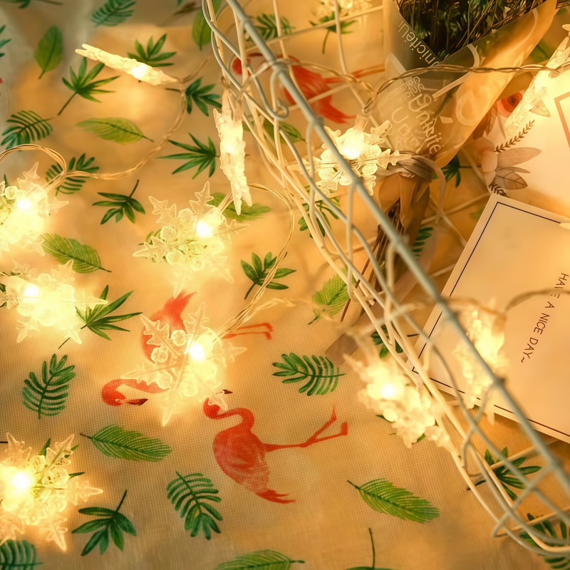 USB Powered Snowflake Curtain  - огляд і ціна Outdoor Power For Xmas Lights